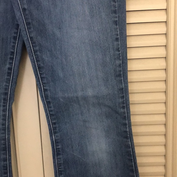 William Rast blue jeans, slight boot cut - Picture 3 of 6